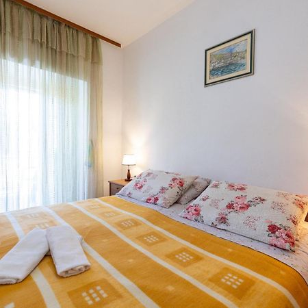 Apartments By The Sea Cove Zarace - Gdinj, Hvar - 2047 Bagian luar foto