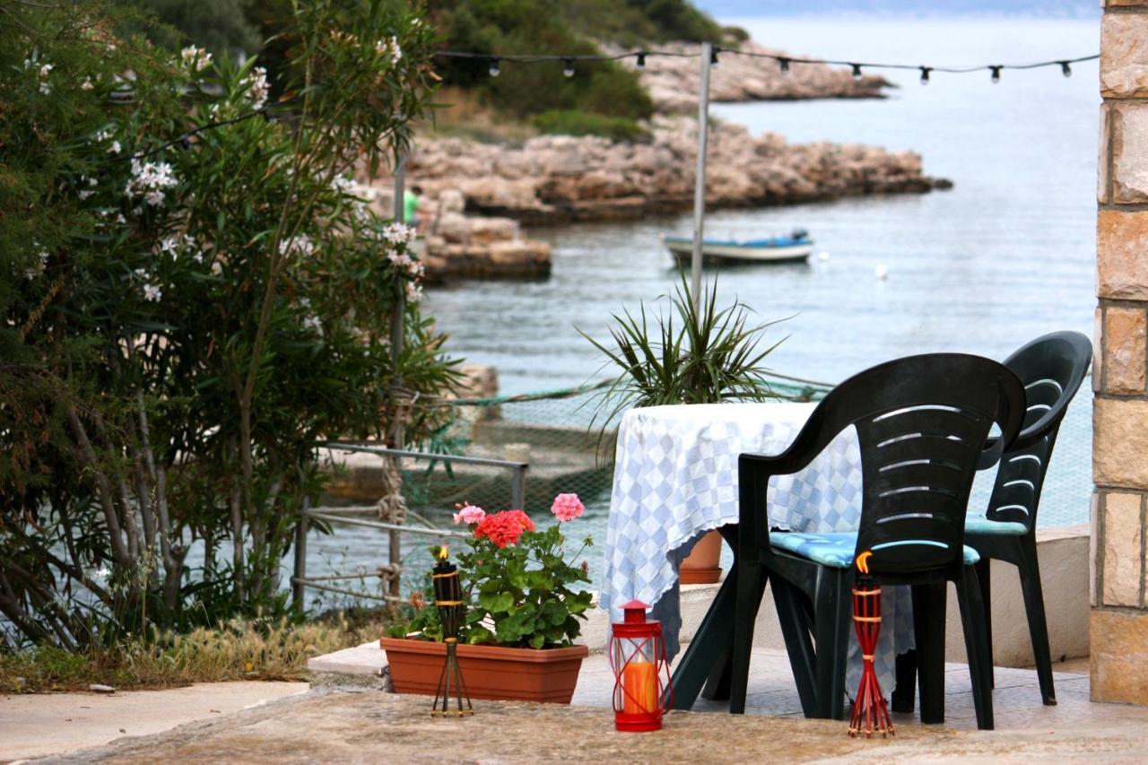 Apartments By The Sea Cove Zarace - Gdinj, Hvar - 2047 Bagian luar foto