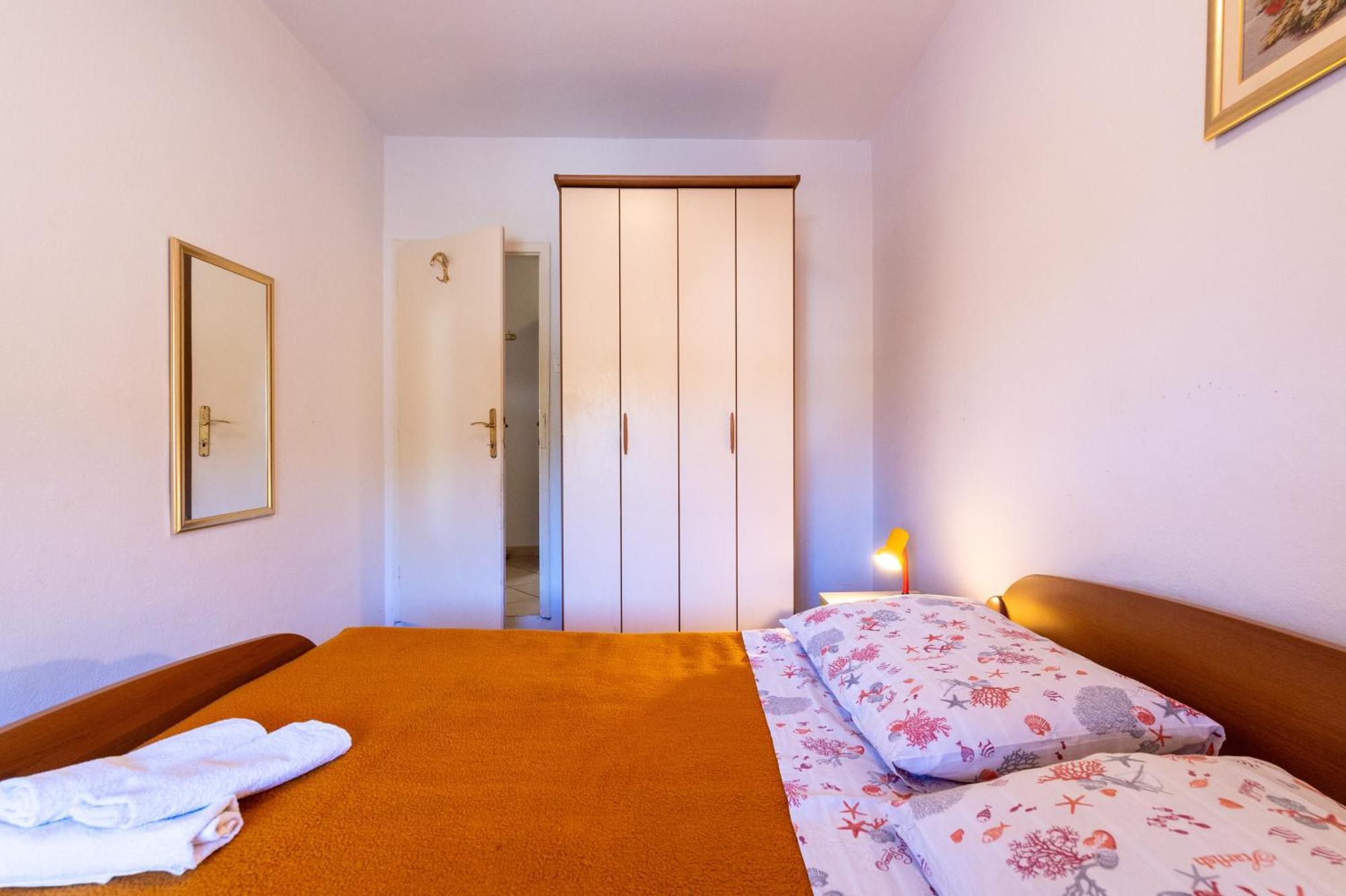 Apartments By The Sea Cove Zarace - Gdinj, Hvar - 2047 Ruang foto